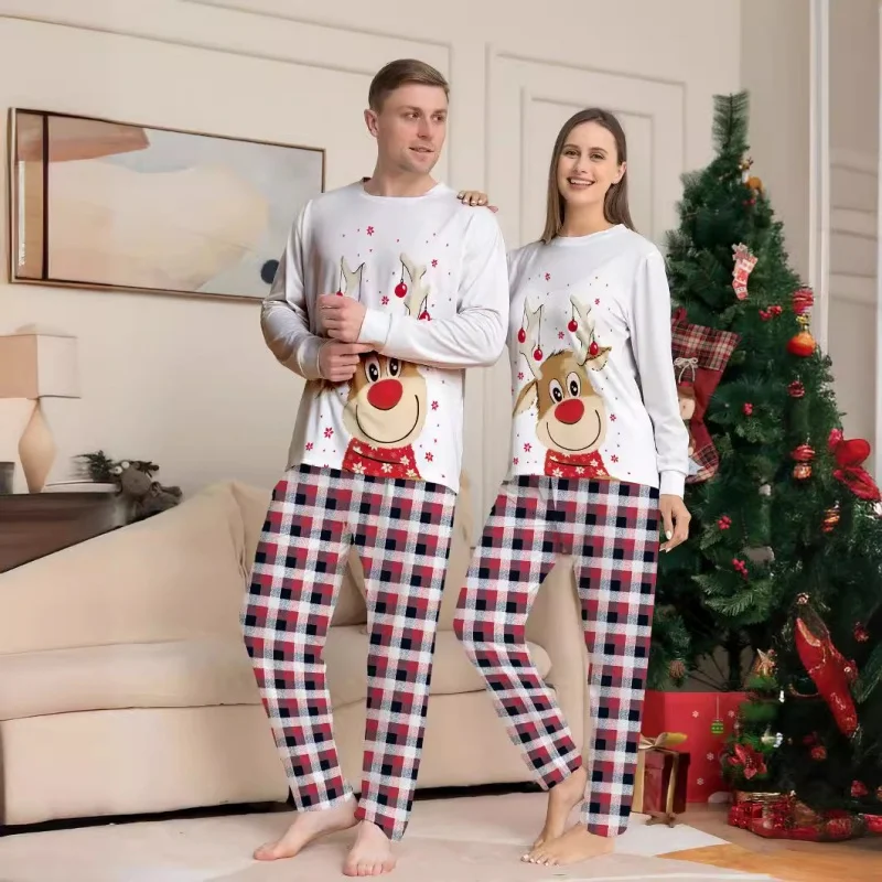 thumbnail image 4 of Conjunto de ropa navideña a juego para toda la familia, lindo ciervo, conjuntos a juego para adultos, niños y bebés, top y pantalones, pijamas suaves e informales para Navidad, 4 of 5