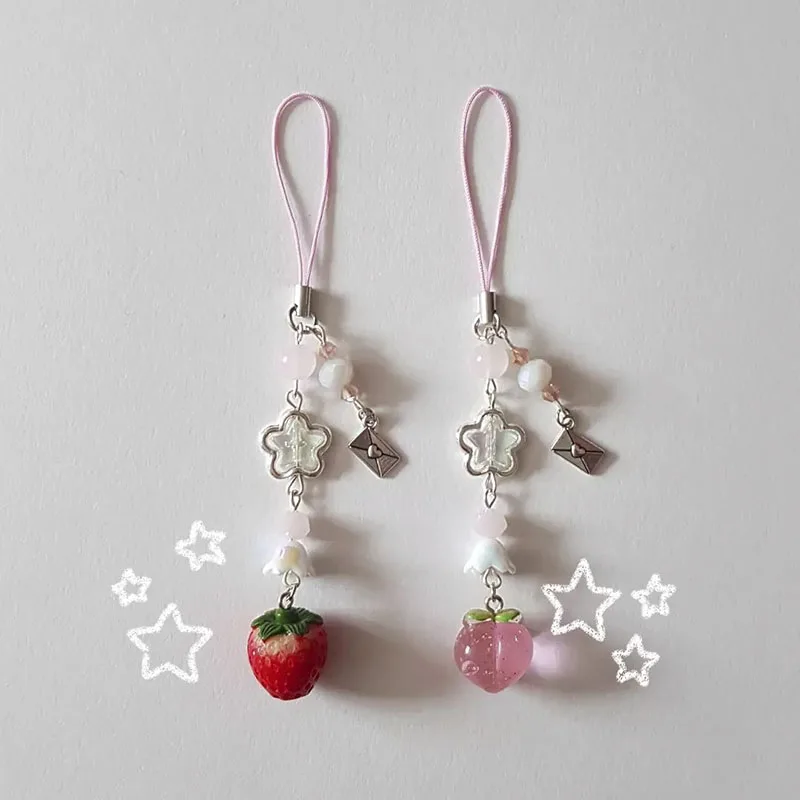 핸드메이드 딸기 복숭아 매칭 휴대폰 참, Y2K