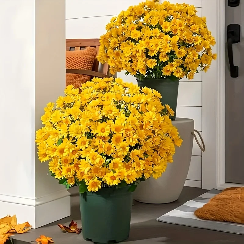 5 Bündel realistischer künstlicher Chrysanthemen – leuchtend orange-rote und gelbe Herbstblumen mit üppigem grünem Laub, wetterfeste Kunststoff-Chrysanthemen, realistische Blumen und künstliche Blätter, geeignet für die ganzjährige Dekoration im Innen- und Außenbereich – pflegeleichte Kunstblumen, perfekt für Veranden, Terrassen, Thanksgiving, Halloween, Weihnachten, Ostern – wartungsfrei, langlebige Kunststoffblumen, können in Blumentöpfe oder Pflanzgefäße gestellt werden.