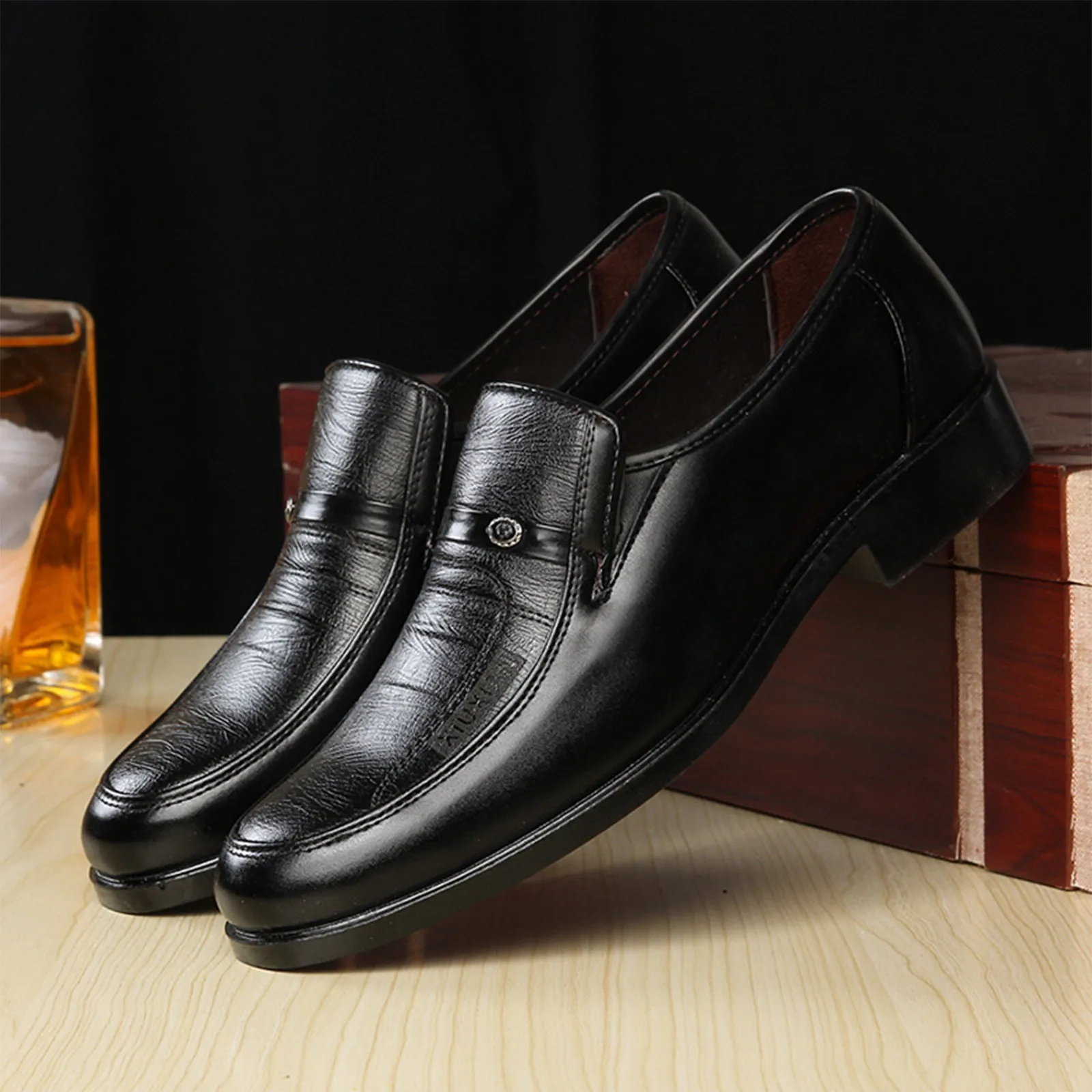 

Men's Leather Shoes British Business Black Pu Leather Shoes Casual Flat Shoes Comfortable One-legged Lazy Loafers