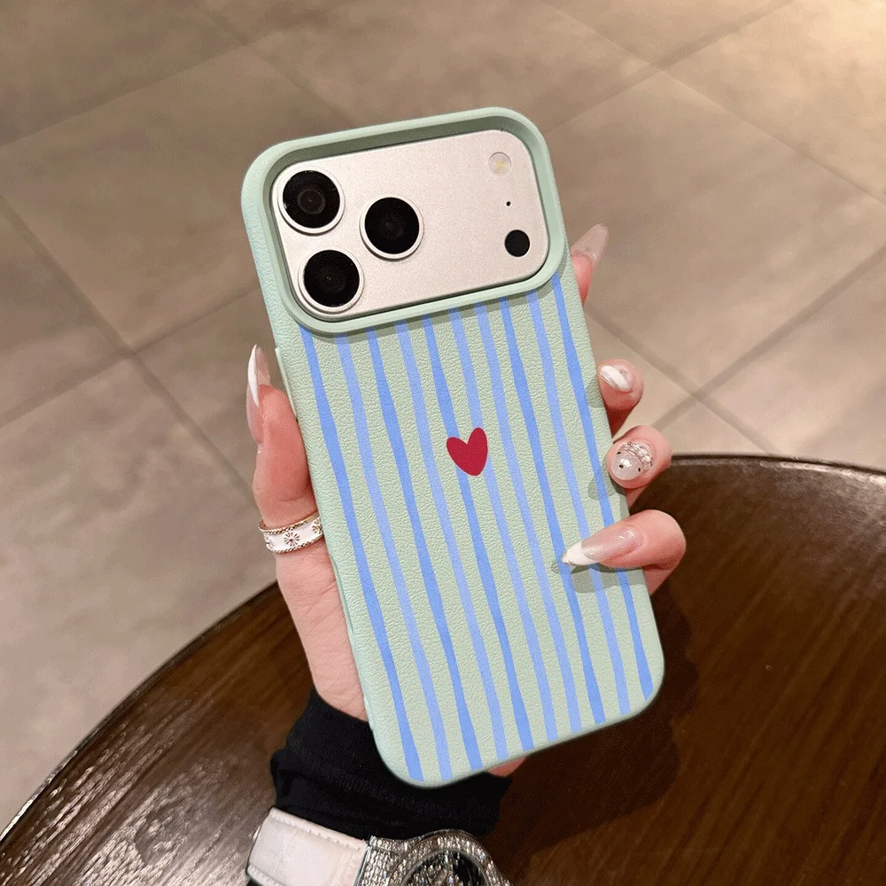 Chic Vertical Stripes Heart Silicone Matte Phone Case