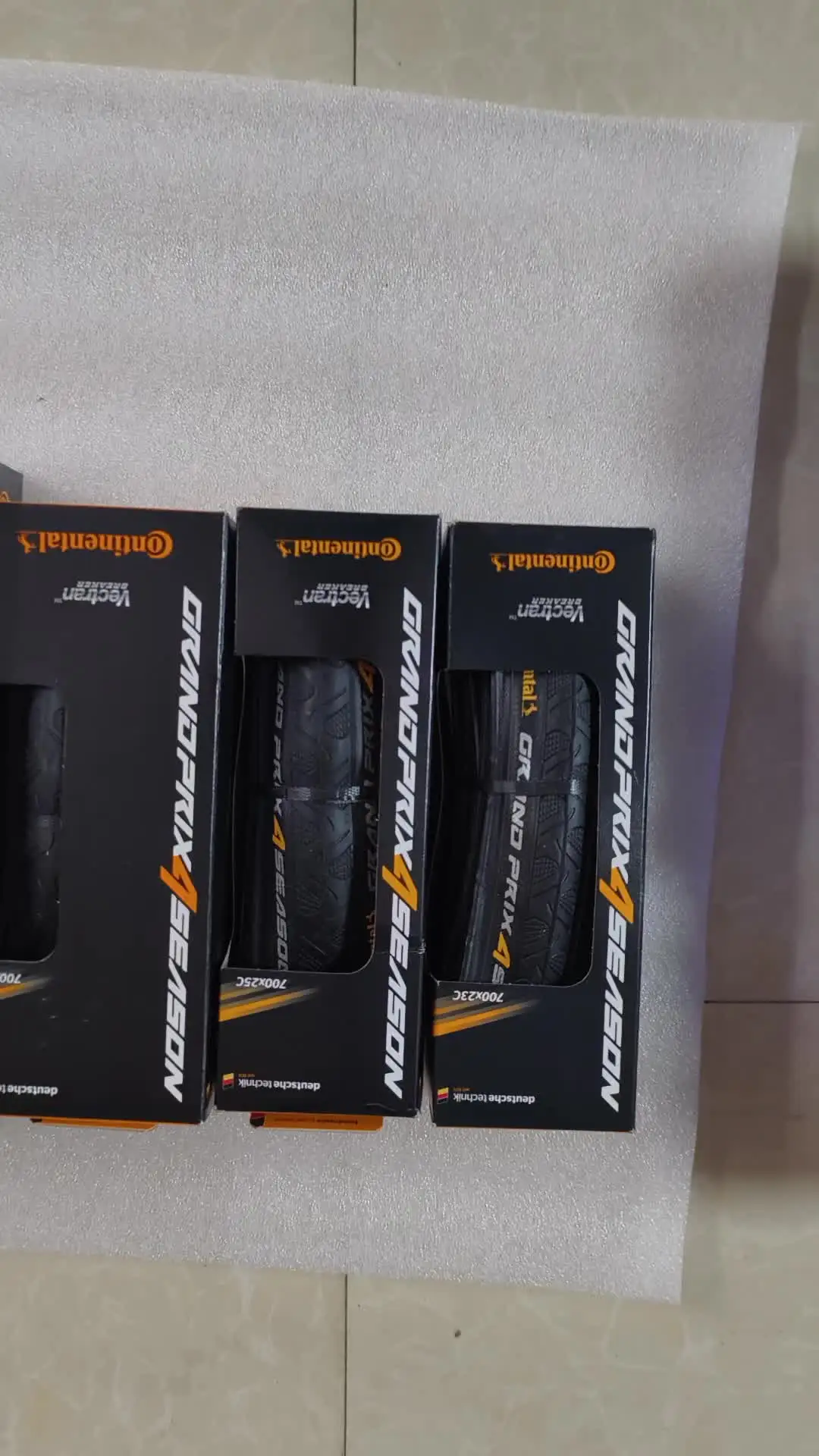 Continental Grand Prix 4 Season Road bike Tire Size 700x23c 700