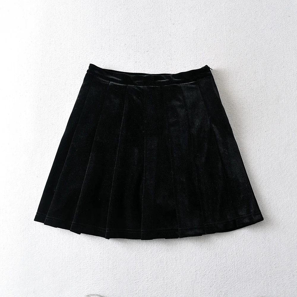 black mini skirt Summer new street style solid color high waist, thin and anti-glare A-line skirt women's sexy pleated short velvet skirt women leather skirt