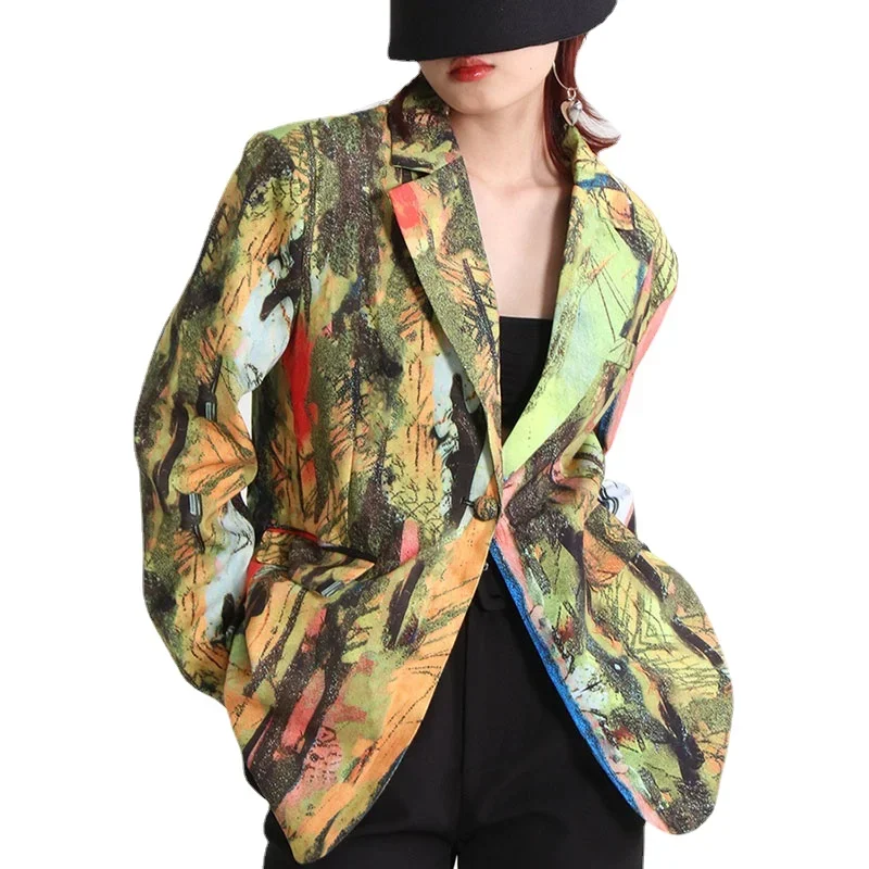 Женский офисный костюм с воротником-стойкой