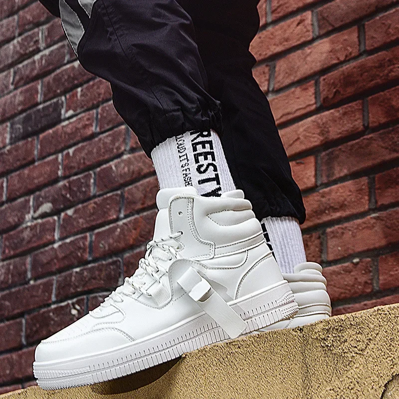 

Autumn and winter high-top cold sticky casual shoes fashion trend biker boots thick bottom versatile sports board shoes