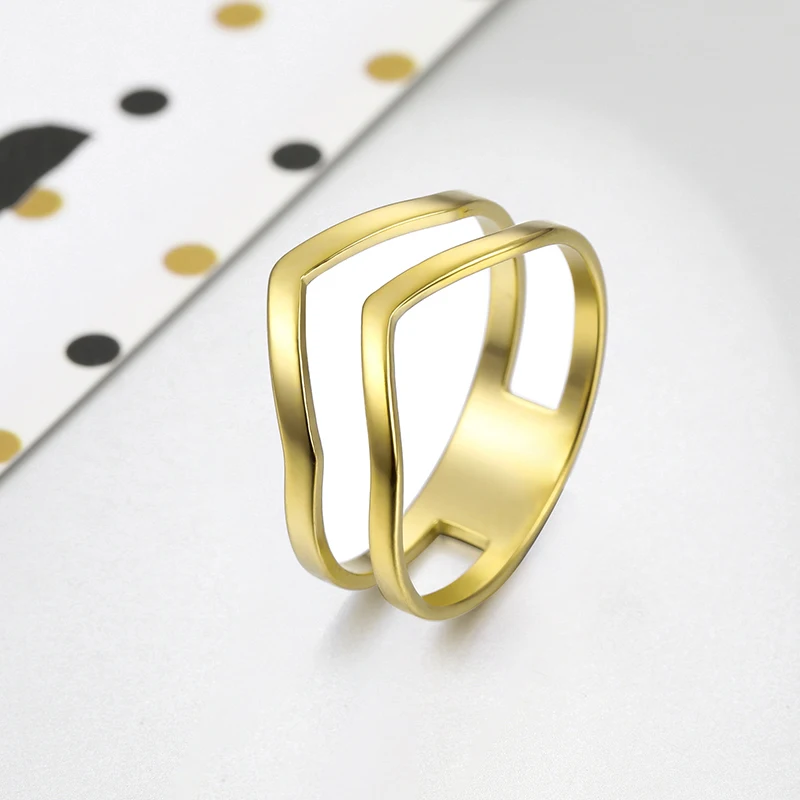 Kkjoy Modische Einfache Edelstahl-Ringe in Goldfarbe mit Doppelherz-Design für Frauen, Schmuck, Jubiläums- und Partygeschenke für Liebende