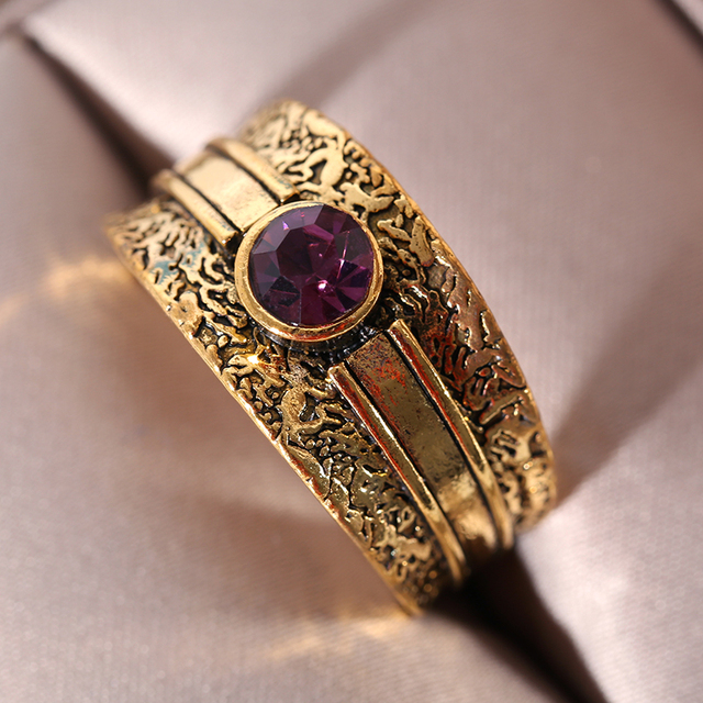 Boho Ring for Women Carved Flower Leaves Inlaid Oval Red Stone Wide Face Finger Ring Jewelry Bohemian Gift