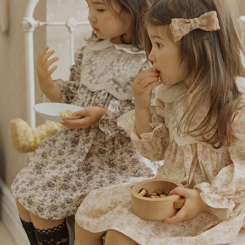 

2023 Autumn New South Korean Children's Girl Princess Laurie Countryside Fragmented Flowers Casual Fashion Dress