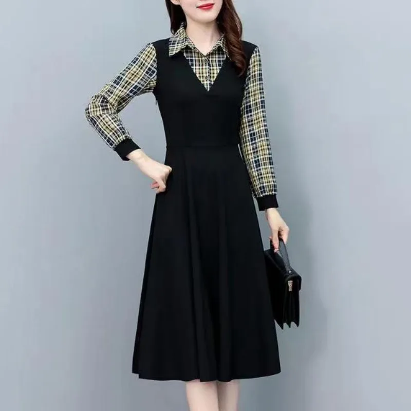 

Women's Autumn Winter Fashion Polo Collar Button Patchwork Plaid Fake Two-piece Versatile Long Sleeved Loose Fitting Dress