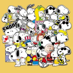Autocollants Snoopy 10/30/50/100 pièces, autocollants Kawaii pour bagages Skateboard moto guitare réfrigérateur Decalstoys pour enfants 
