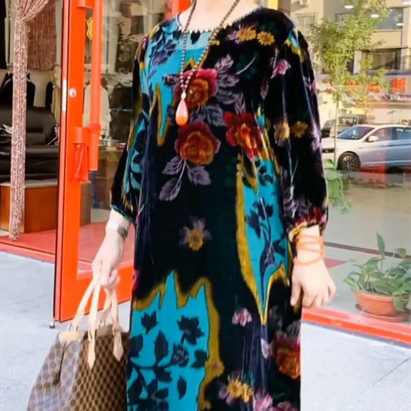 Рисунок 3 - Женское винтажное платье с цветочным принтом