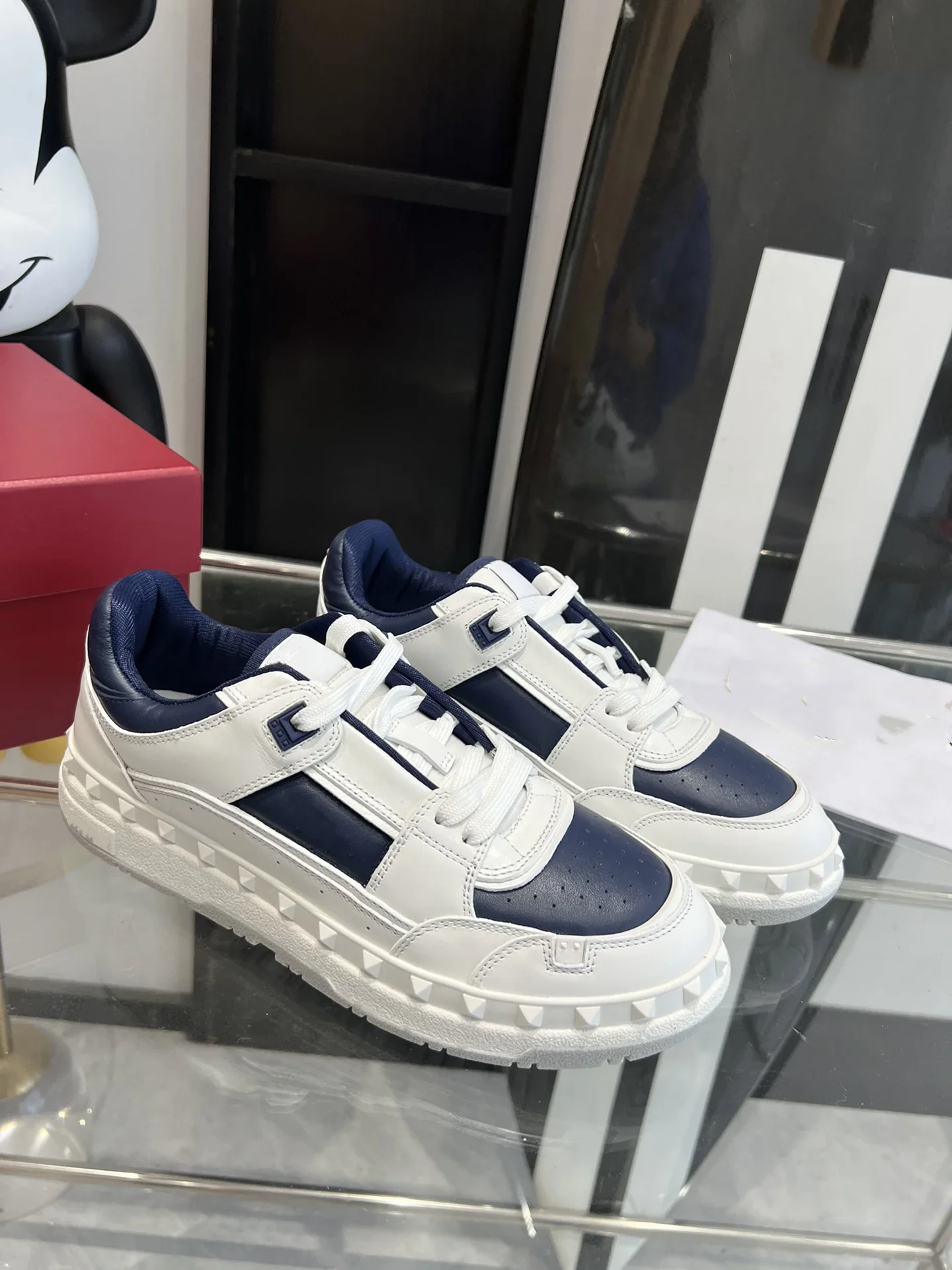 Couple's color blocking sports and leisure  genuine leather classic versatile board shoes