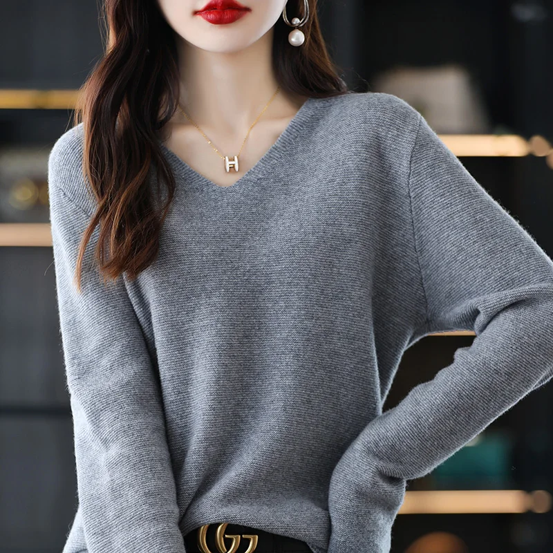 

New Simple Loose Slim V-Neck Cashmere Sweater Women's Pullover Thickened Undercoat Knitted Slim Short Sweater