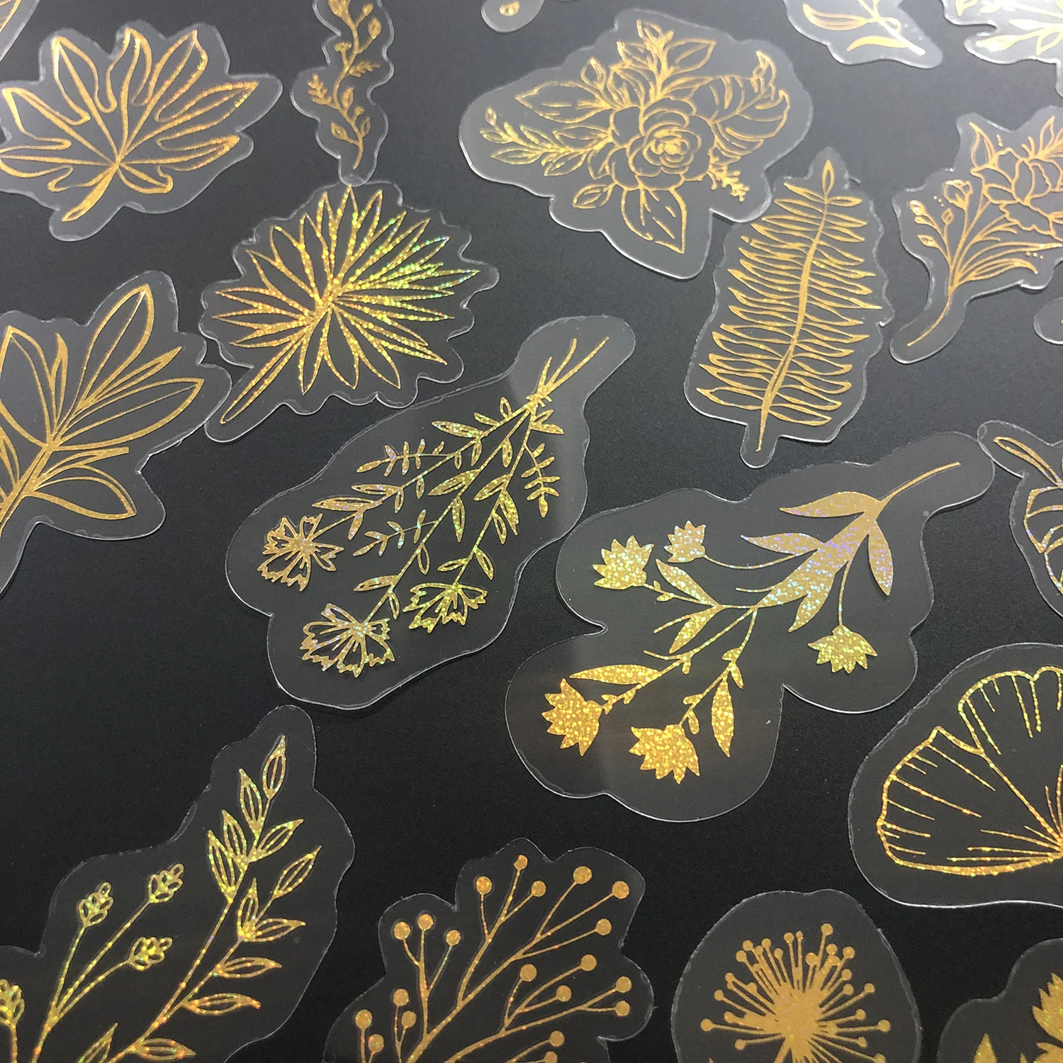 80 قطعة من ملصقات الذهب اللامعة على شكل زهرة نباتي...