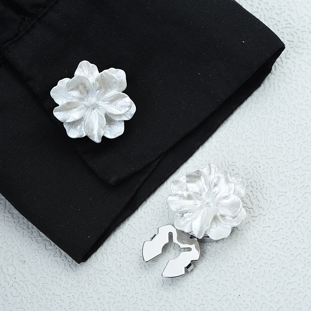 Pearlescent Gardenia Flower Button Covers Set for Women's Shirt Decoration