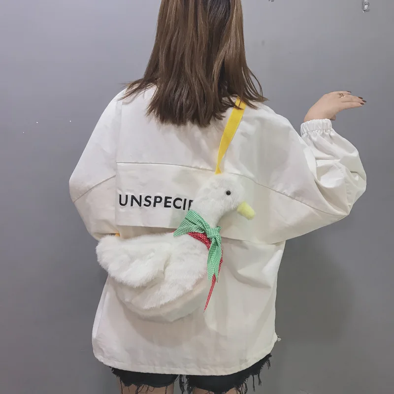 

Женская Индивидуальная сумка, милая мультяшная плюшевая сумка через плечо для девочек с изображением утки, новинка 2023, сумка через плечо