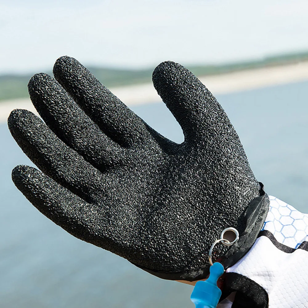 Fishing Gloves Anti-Slip Protect Hand Puncture Scrapes Left/Right fishing gloves
