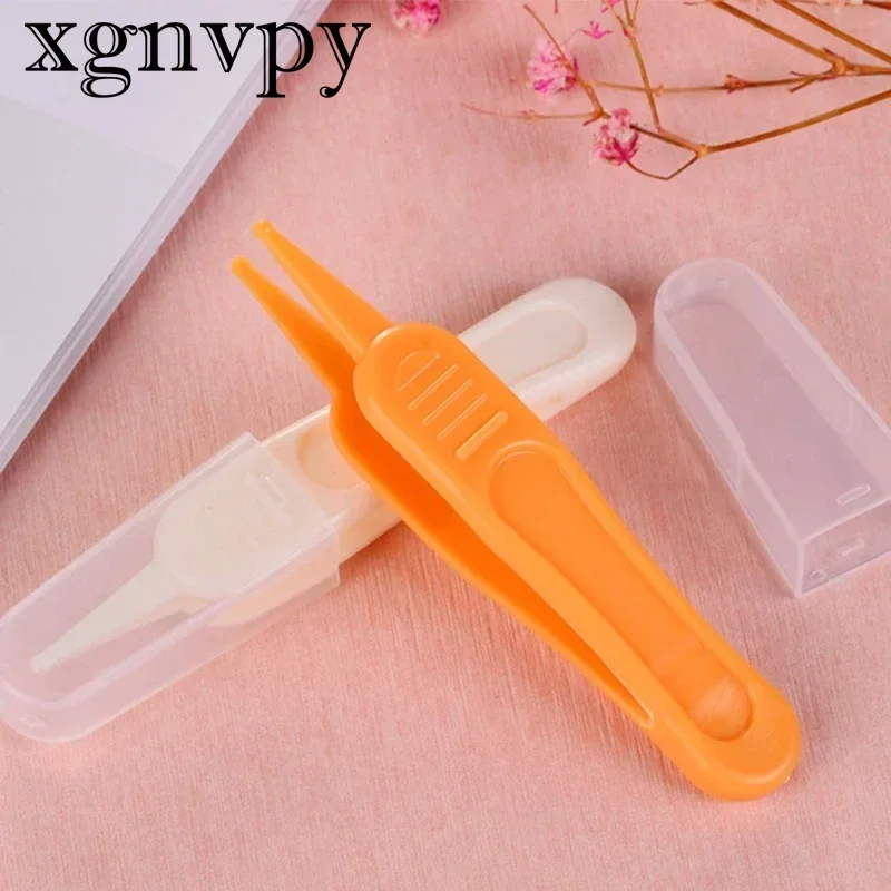 Nose cleaning tweezers baby clamp nasal boo newborn baby child plastic ABS nostril cleaner safety round toe clip