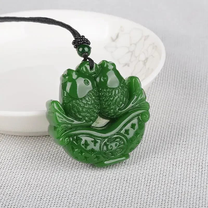 Pendant necklace Natural green jade carp pendant necklace Chinese jadeite Hand-carved charm Jewelry Fashion amulet Gifts For women men