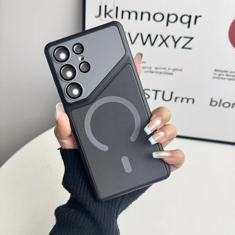 Color Blocking Magnetic Shock-Absorbing All-Inclusive Phone Case