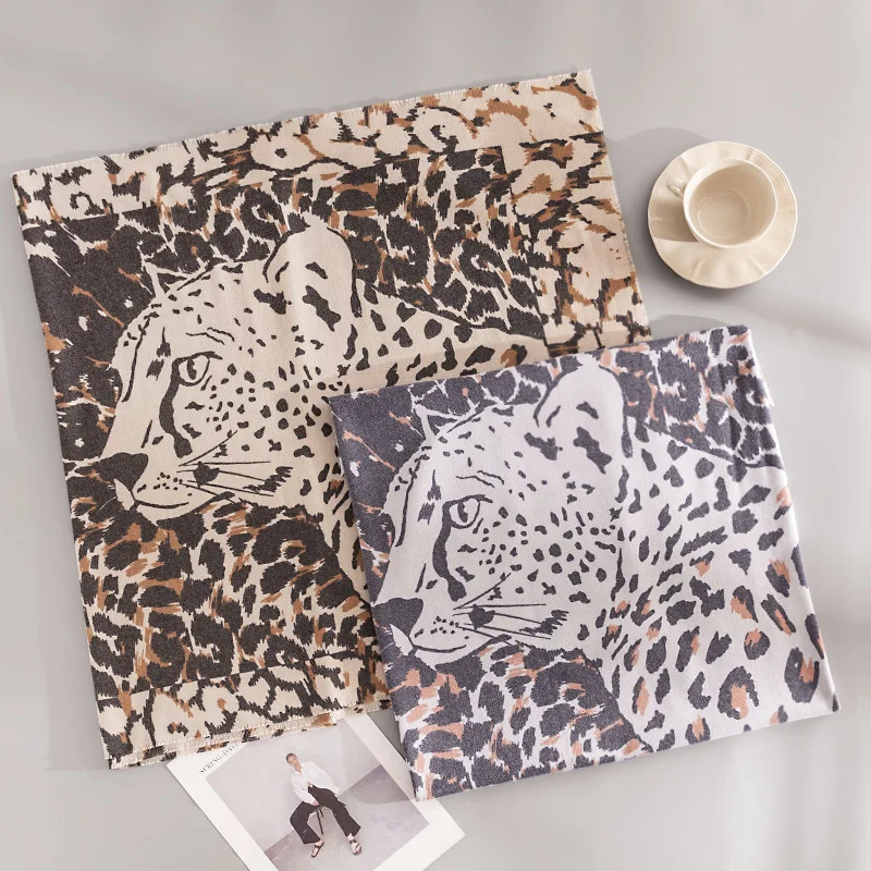 Personalized Leopard Print Women's Scarf Winter New European American Fashion Commuter Neck Protection Cold Luxury Style Shawl