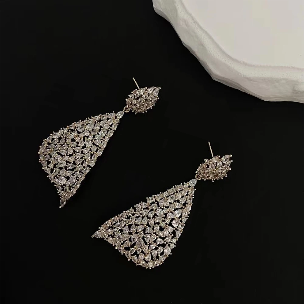 Fashion Vintage  luxury Temperament  Cubic zircon Earring for women's Girl party gift  Jewelry wholesale