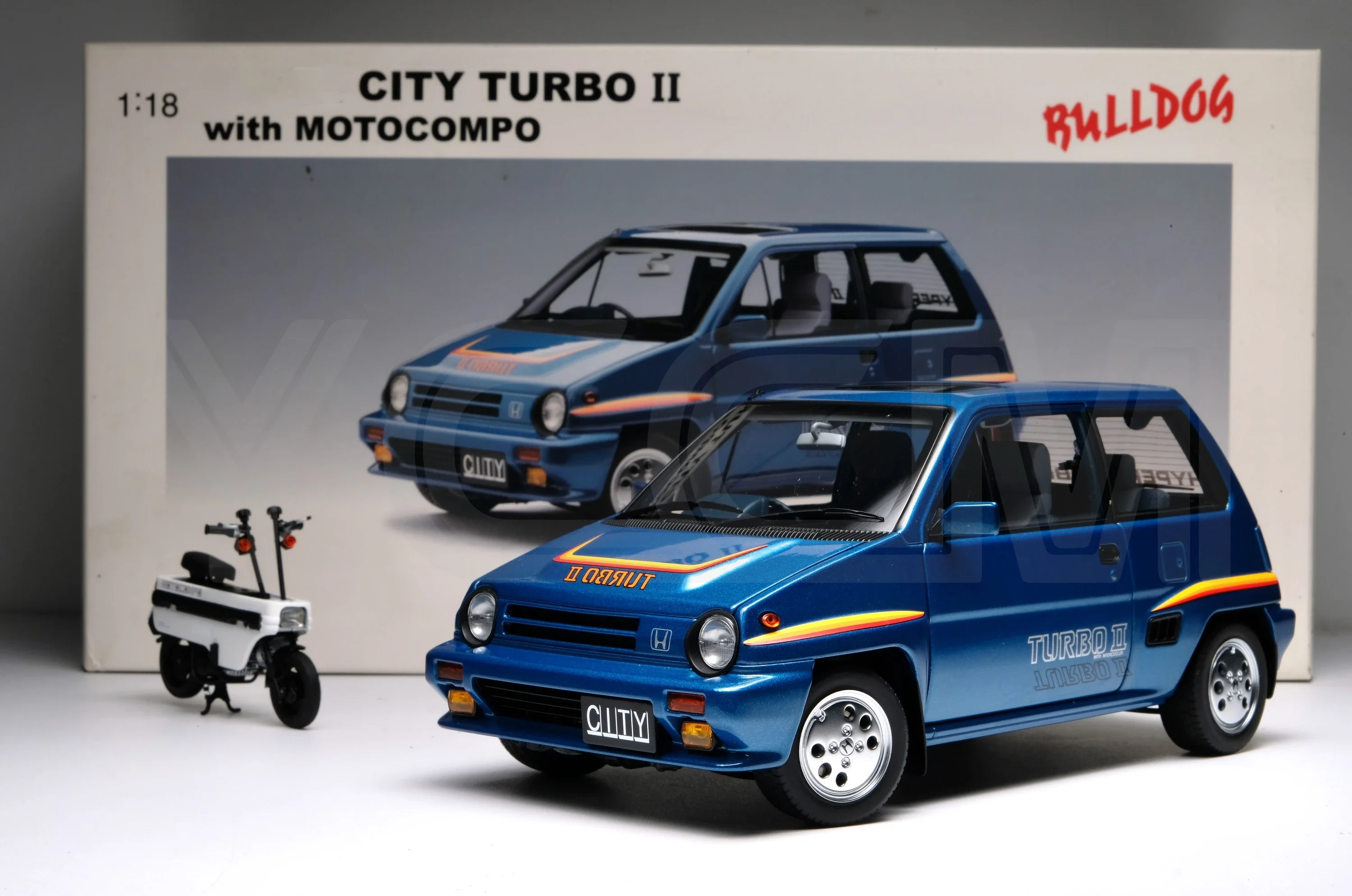 1/18 ホンダ 細長く シティ ターボII AUTOart