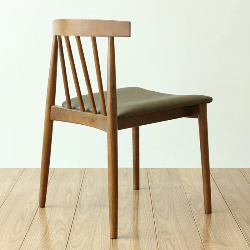 Simple and modern solid wood horn chair Western restaurant dining chair catering hotel table and cafe table