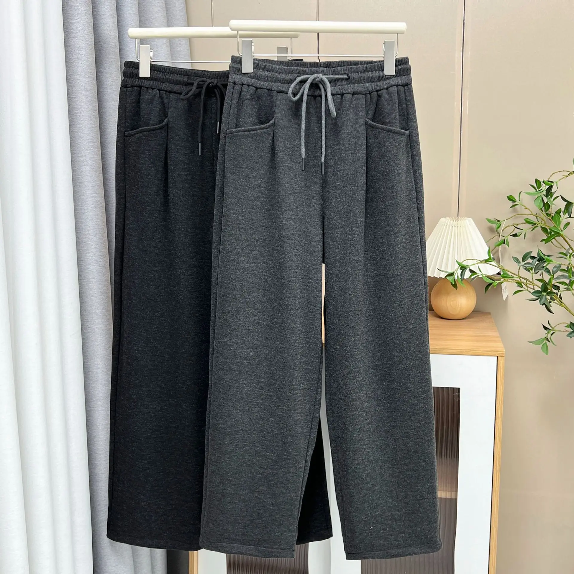 XXXXL Fashion Plus Size Women's Straight Pants New Winter Style Simple Fleece And Thickened Casual Wide Leg Trousers 8071
