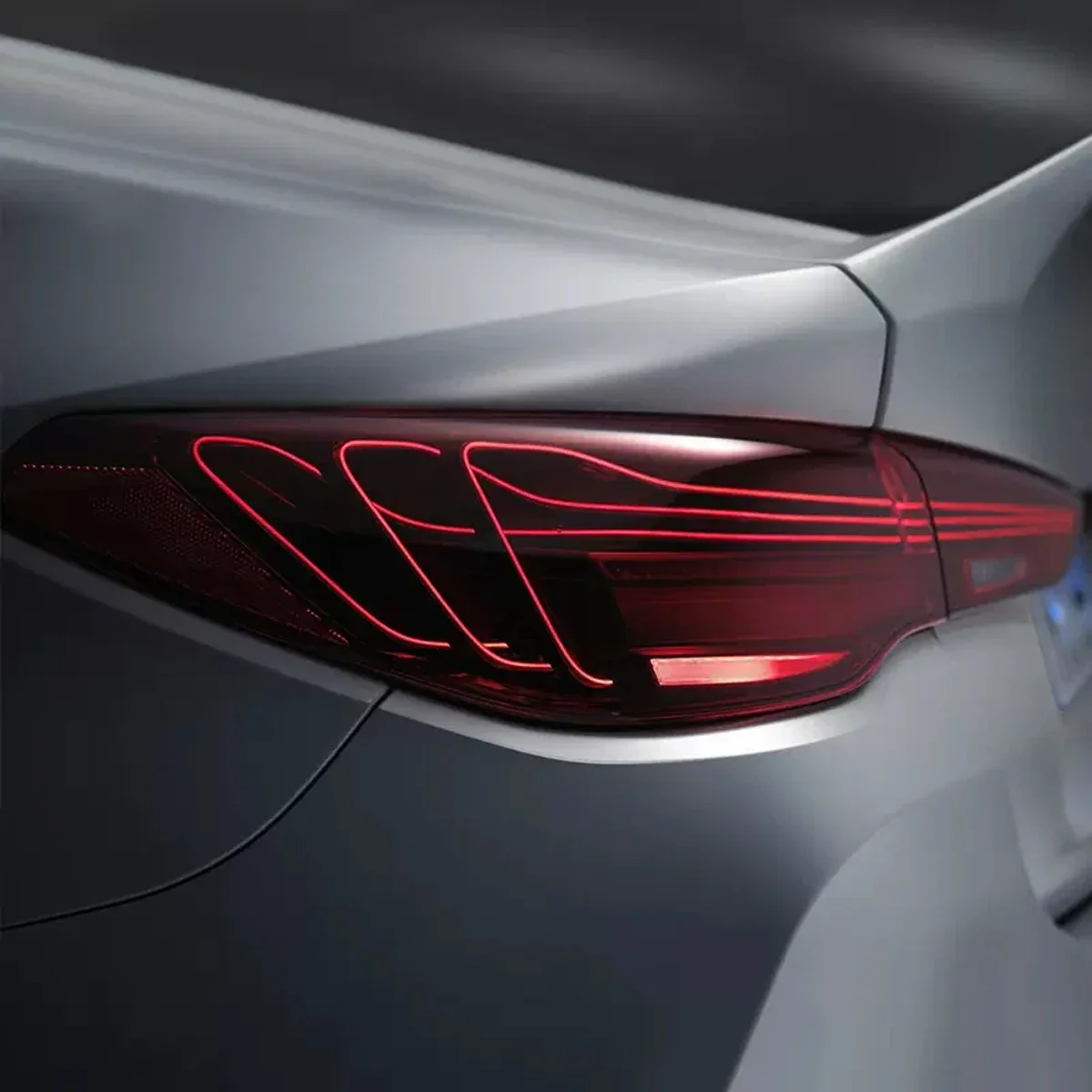 Рисунок 3 - Автомобильные фары головного света для BMW 4 серии G22