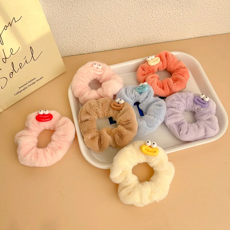 

1 шт. Новые забавные плюшевые резинки с мультяшным рисунком для женщин и девочек милые зимние мягкие резинки для хвоста эластичные резиновые детские резинки для волос