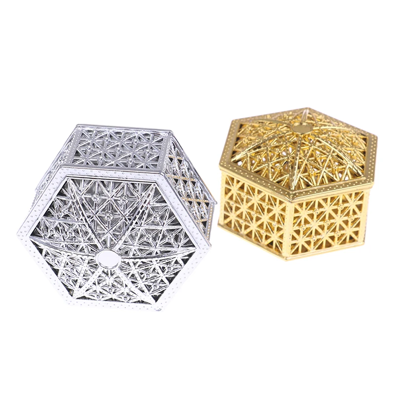 Plastic Retro Hollow Gold Foil Candy Box Chocolate Gift Treat Boxes Jewelry Storage Wedding Favor Box Party Favor Souvenir