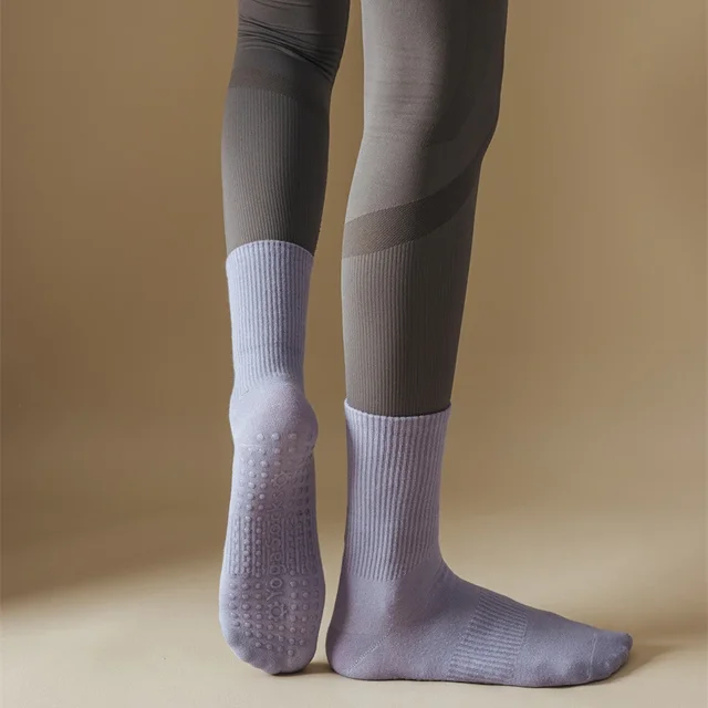 Solid Color Women Yoga Socks Cotton Breathable Gym Fitness Dance Sports Socks Women Professional Silicone Non-slip Pilates Socks 5