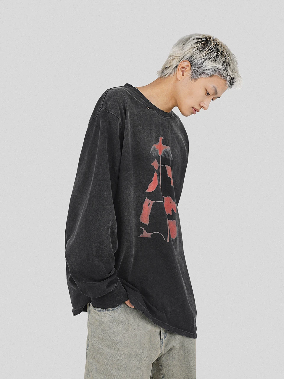 

Wasteland Sandwash Mottled Bleached Holes Destroyed Printed Pullover Long Sleeves
