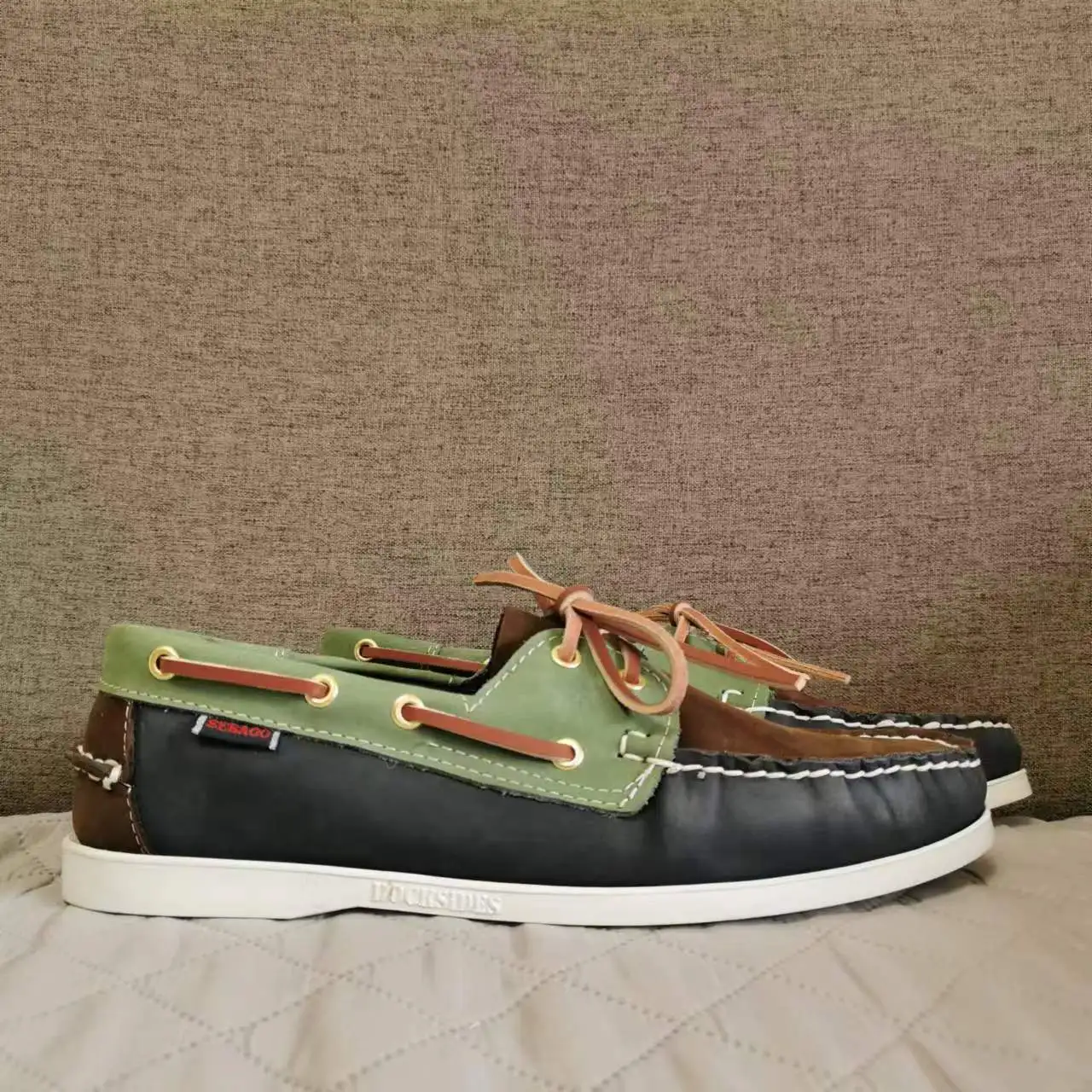 

Sebago Men Homme Authentic Docksides Shoes - Premium Leather Moc Toe Lace Up Boat Shoes EA060