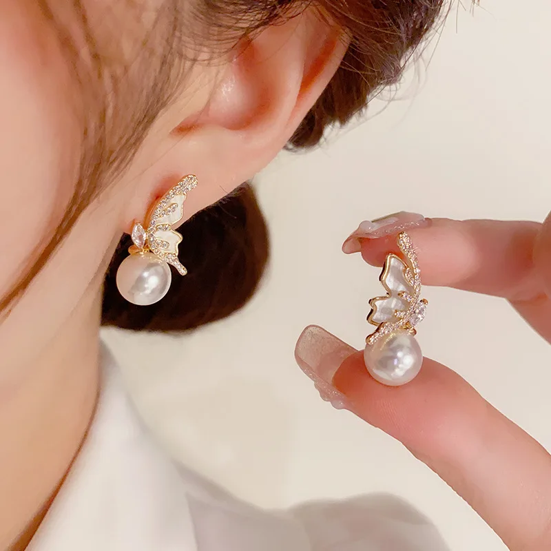 

Серьги женские из серебра 925 пробы с искусственным жемчугом