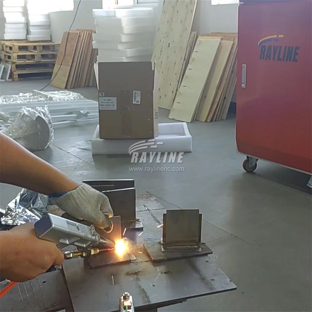 soldadora 2000W Raycus Laser Welder Fiber Laser Welder Relfar Wobble Head for Metal Welding Cleaning Cutting 4mm 5mm Aluminum
