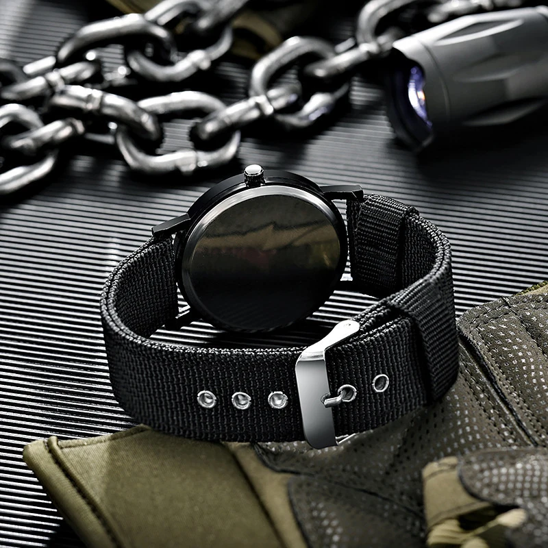 YIKAZE Military Men Watch Outdoor Sports Wristwatches Simple Nylon Band Luminous Male Army Quartz Wrist Watch Relogio Masculino 6