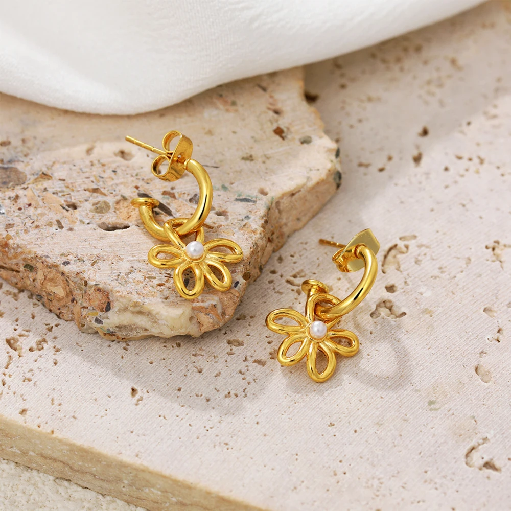 Geometric Flower Pendant Earring Lovely Imitation Pearl Hoop Earings for Women Girls Christmas Gift Fashion Jewelry Wholesale