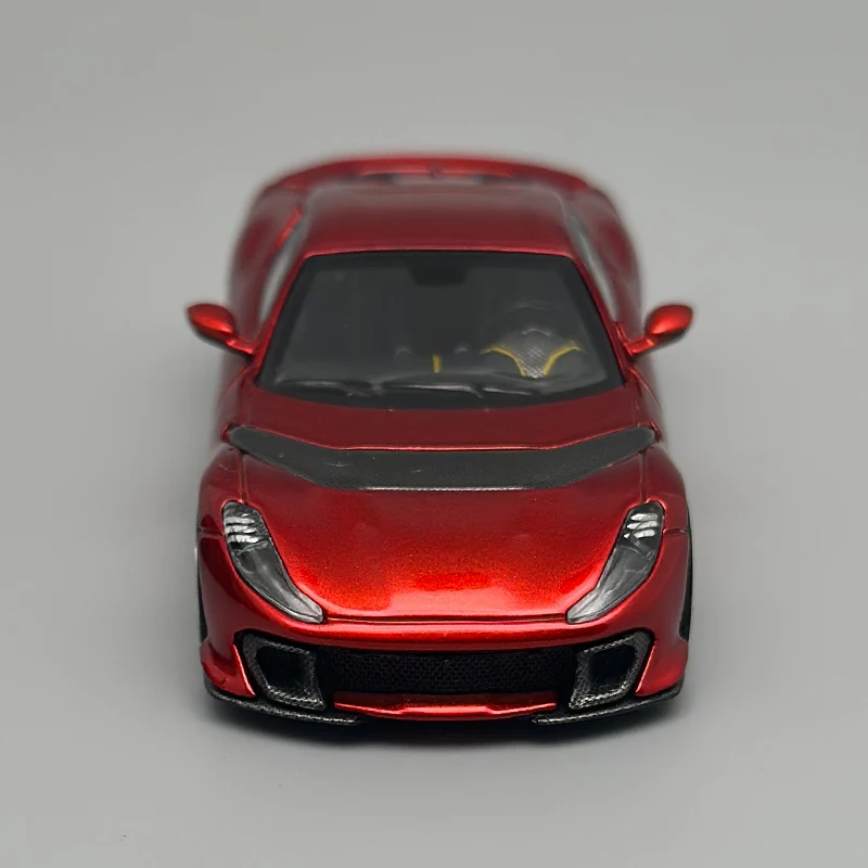 TOC 1:64 메탈 레드 FE 812 Competizione 합금 자동차 모델