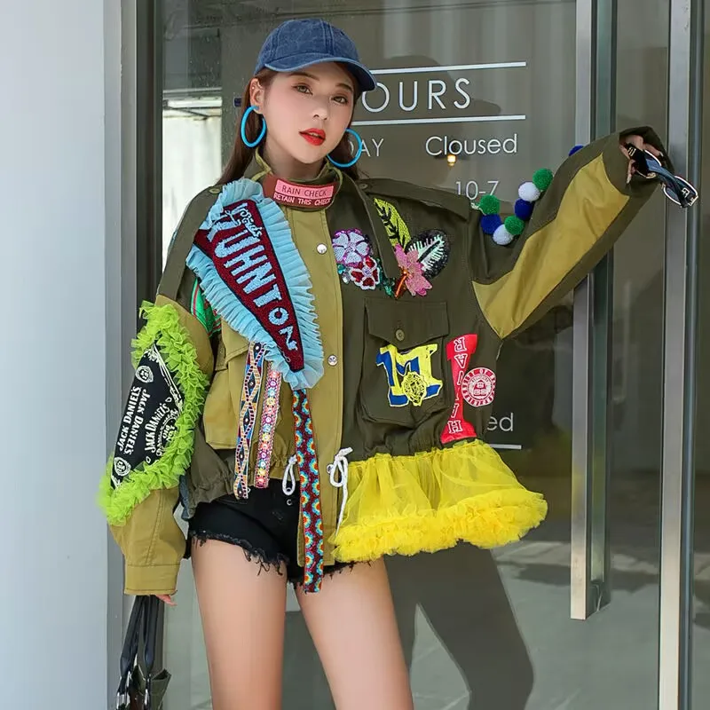 

Women's loose coat fitting lace patchwork fashion top with short jacket