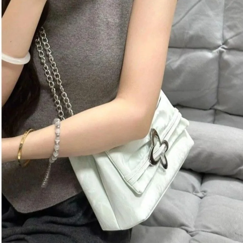 Sweet Cute Butterfly Tote Bag Women Chain Crinkle Large Capacity Shoulder Bags Ladies Gentle Casual Versatile Crossbody Bag 2025