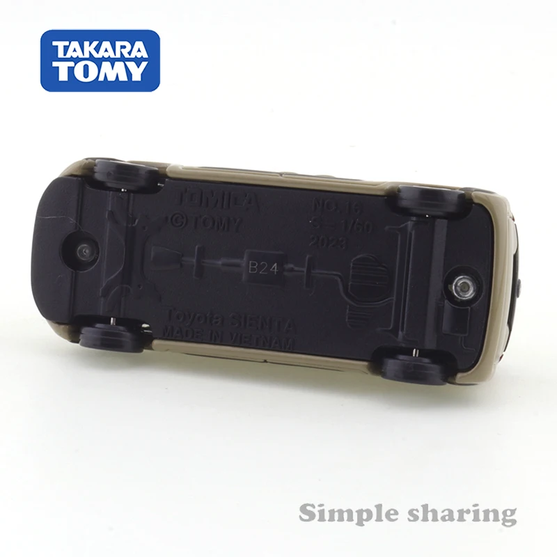 Takara Tomy Tomica No.16 Toyota Sienta (First Special ) Car Alloy