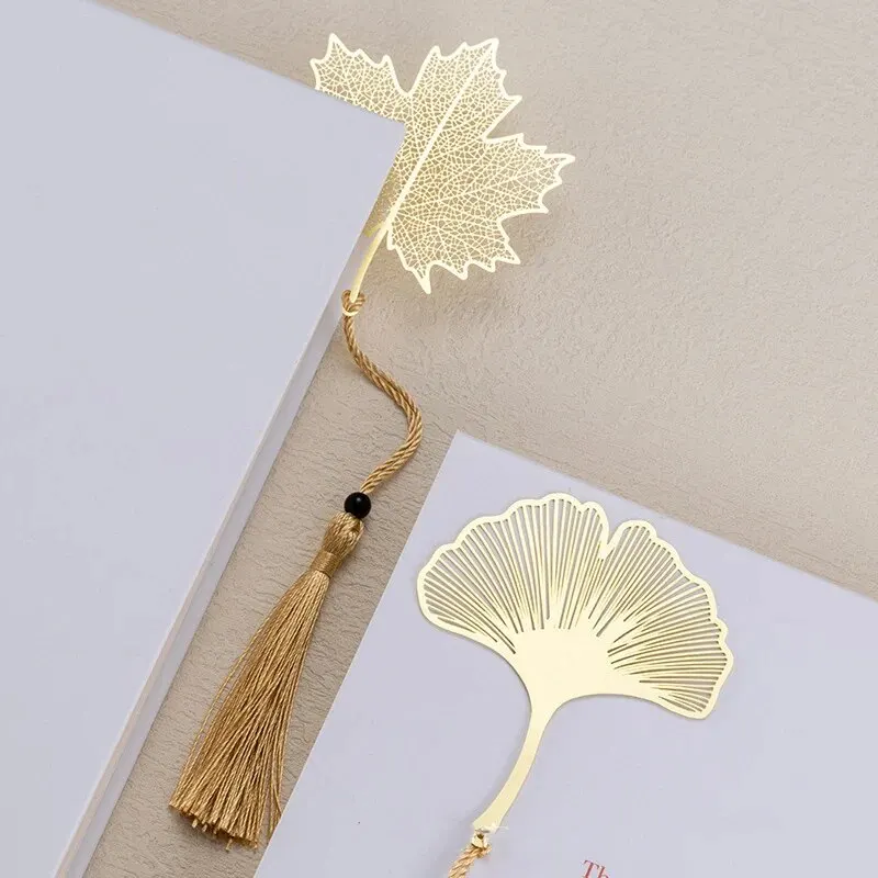1pcs Student Chinese Style Stationery Retro Metal Bookmarks Hollow Ginkgo Biloba Maple Leaf Lotus Vein Book Marks Gifts metal bookmark