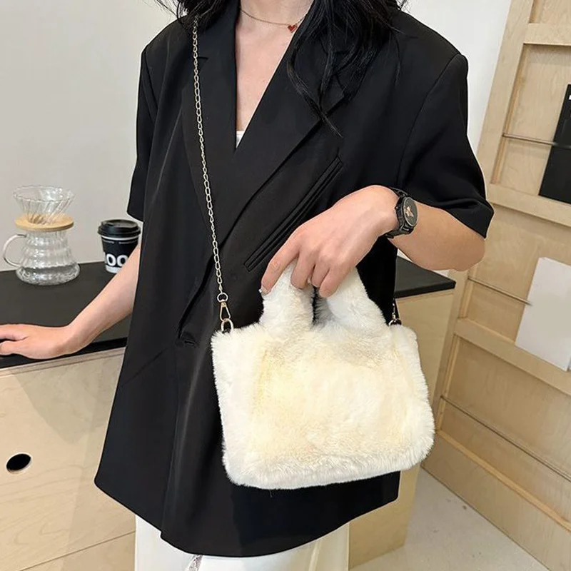 Cute Fluffy Bags Women's Winter Faux Fur Handbags Ladies Fashion Cloud Design Top Handle Bags Girl Furry Tote Clutch
