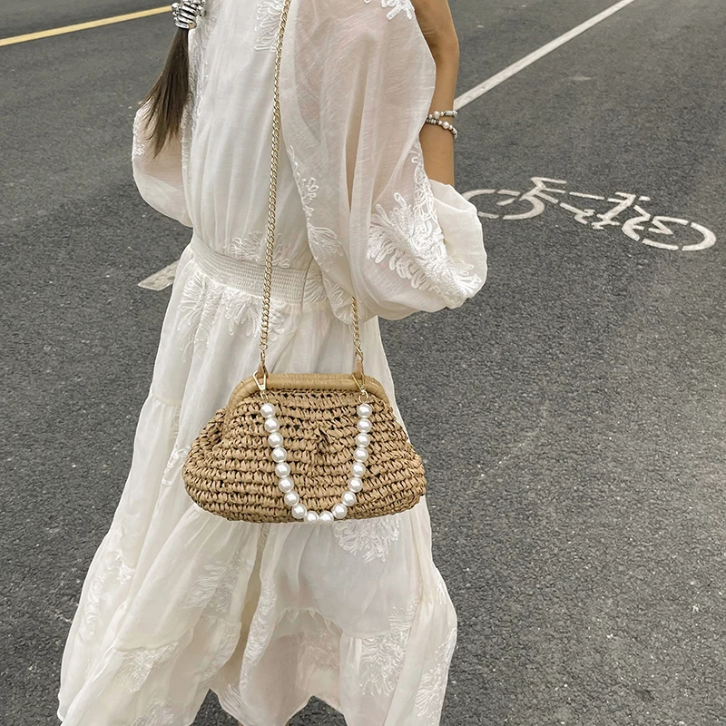 New Grass Woven Shell Bag Leisure Vacation Beach Bag Women's Exquisite Handbag Single Shoulder Handbag