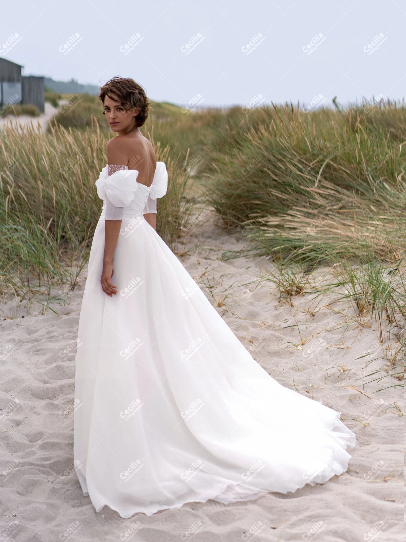 Simple Wedding Dresses A-Line Tulle Tiered Bridal Gowns Boat Neck Robes Off Shoulder Graceful Vestidos De Novia