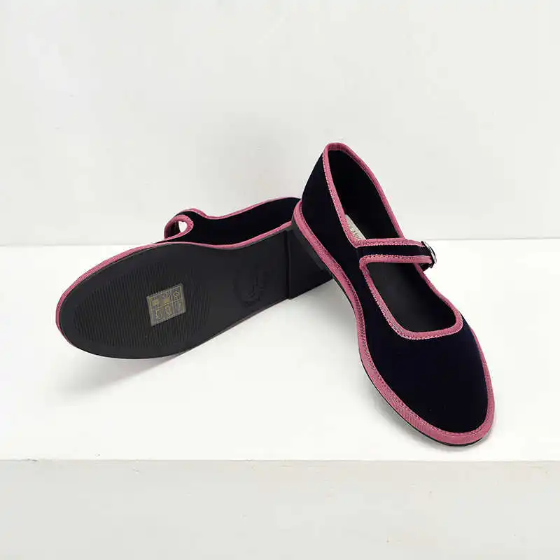 Flats Mary Jane Shoes Women 2024 Trend Velvet Casual Streetwear Ladies Shoes Canvas Buckle Strap Pointed Toe Loafers Elegant 5
