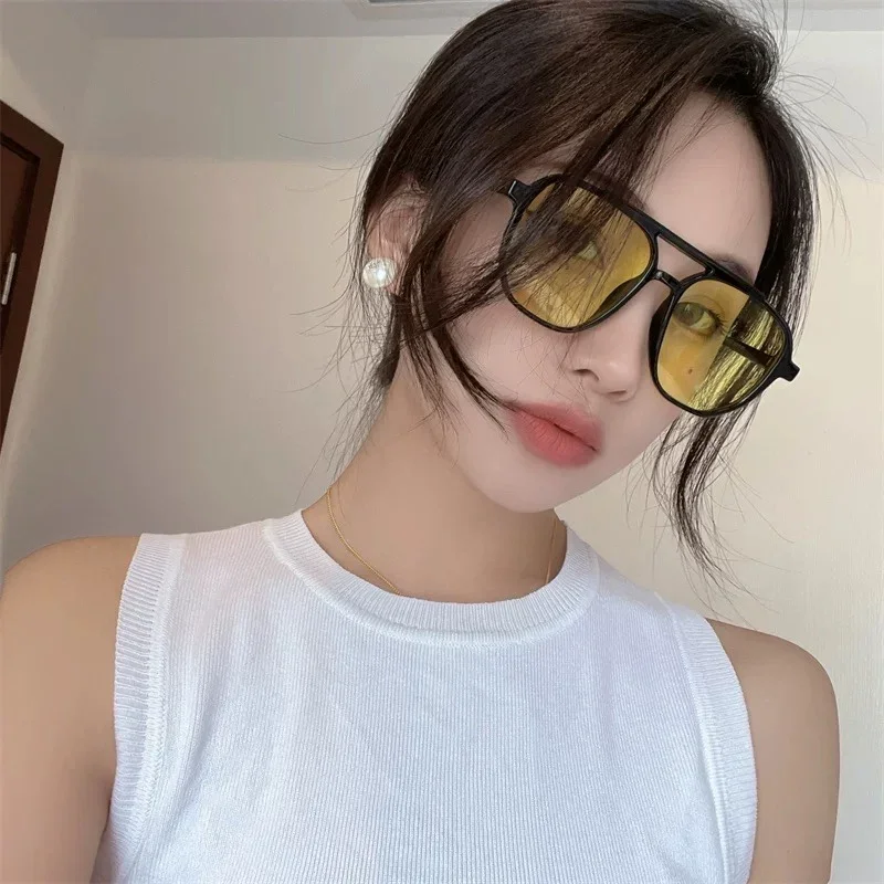 Vintage Sunglasses Fashion Square Woman Retro Small Frame Double Bridges Design