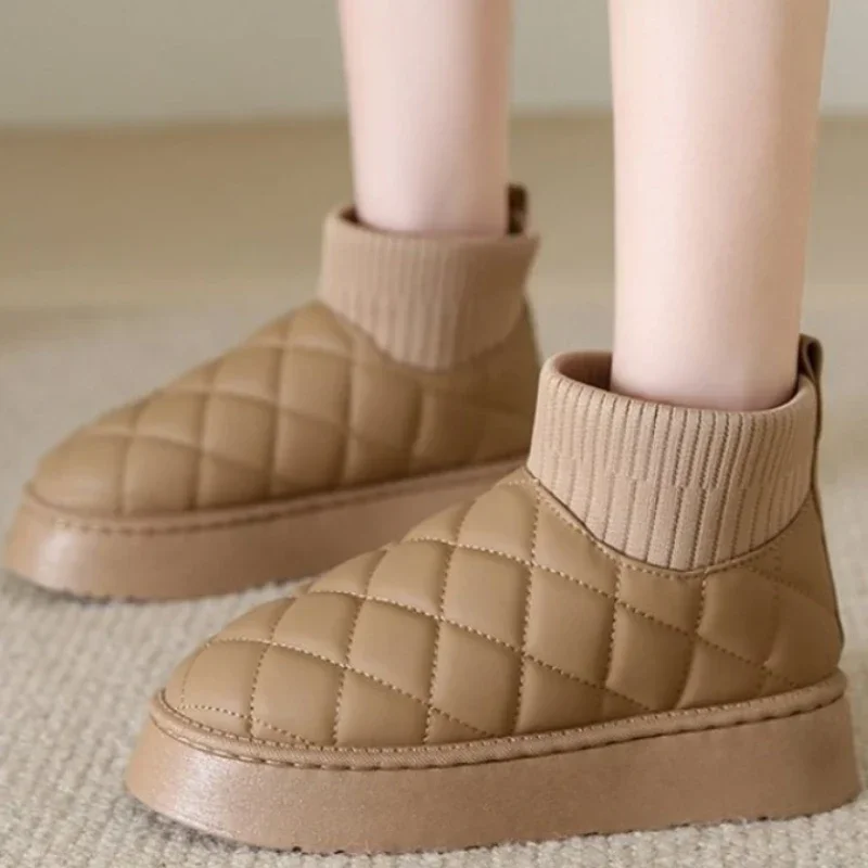 

2023 New Snow Boots Women's Velvet Thickening Winter Fashion Short-tube Slip-on Warm Bread Cotton Shoes Uggs Winter Boots